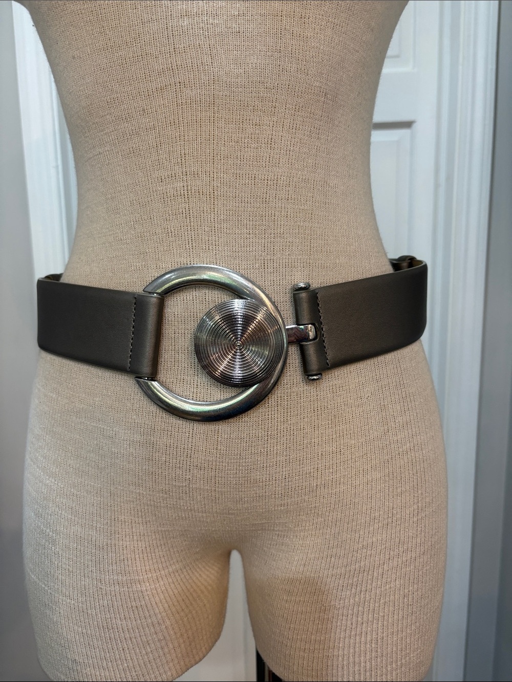 Wynne Collection pewter adjustable wide belt with silver buckle